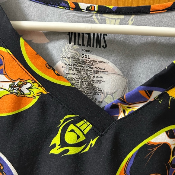 Disney Villains Scrub Top - Picture 4 of 4